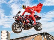 ゲーム本物のバイクスーパーヒーロースタント3Dオンライン