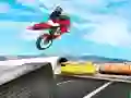 ゲームトレイルバイク対列車レースオンライン