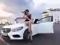 ゲーム女の子と車のパズルオンライン